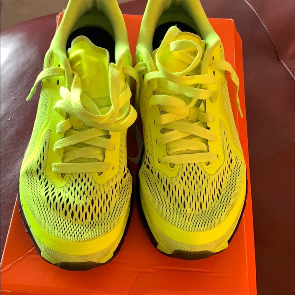 Neon air max